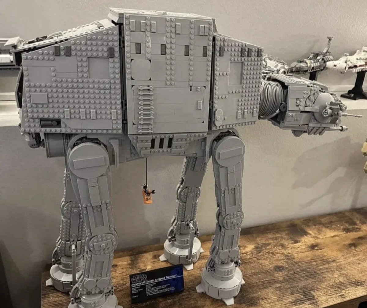 Star Wars: UCS AT-AT (75313) 6785PCS Building Blocks w/ 9 Figures